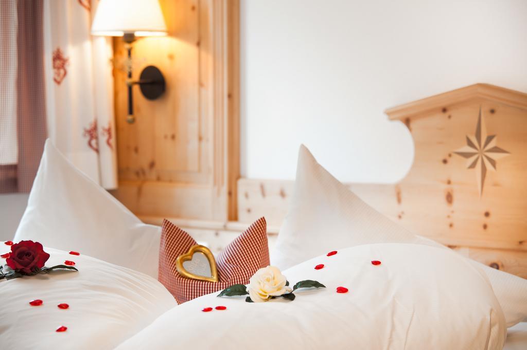 Ferienschloessl Harmonie Hotel Holzgau Room photo