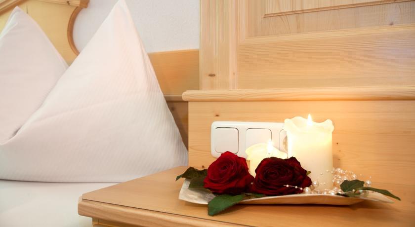 Ferienschloessl Harmonie Hotel Holzgau Room photo
