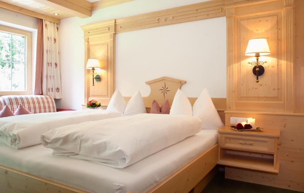 Ferienschloessl Harmonie Hotel Holzgau Room photo